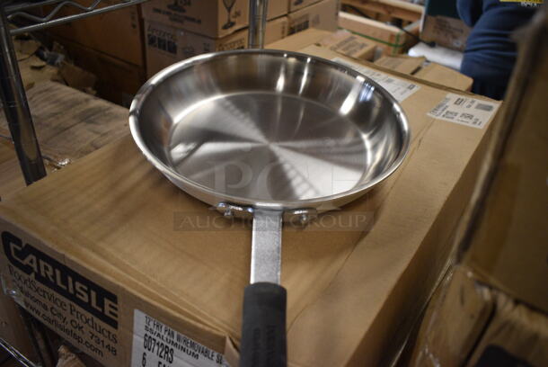 7 BRAND NEW IN BOX! Carlisle Stainless Steel Skillets. 22x13x2. 7 Times Your Bid! - Image 4 of 5