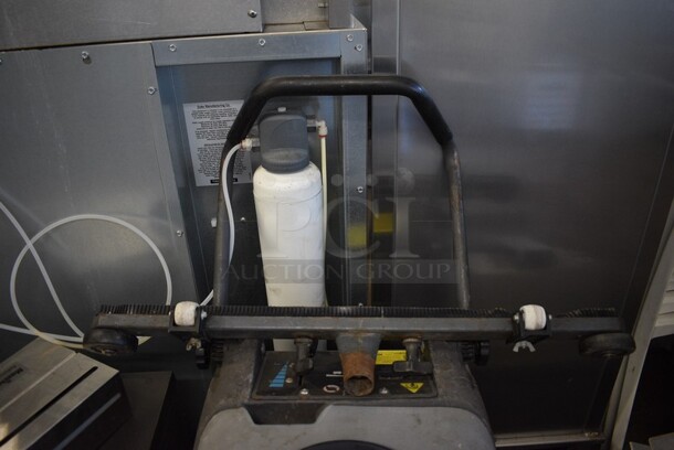 Advance Micromatic Model 17B Commercial Floor Scrubber. 18x40x40. Cannot Test - Battery Needs To Be Charged - Image 3 of 6