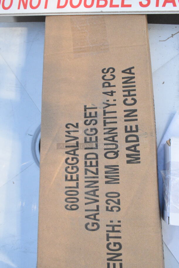 BRAND NEW SCRATCH AND DENT! Steelton 522CS12424 29 1/2" 18-Gauge Stainless Steel One Compartment Commercial Sink without Drainboard - 24" x 24" x 12" Bowl. - Image 4 of 7