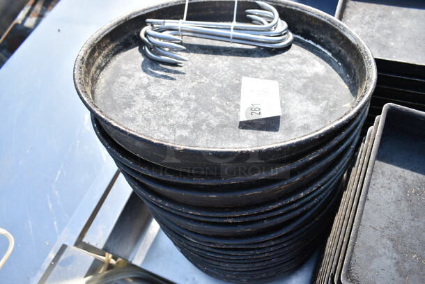 ALL ONE MONEY! Lot of Metal Baking Pans Including 20 Round, 26 Rectangular and 4 Square.  - Image 9 of 9