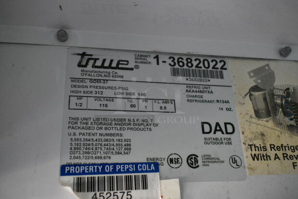 True GDM-37 Metal Commercial 2 Door Reach In Cooler Merchandiser. 115 Volts, 1 Phase. Tested and Working! - Image 6 of 6