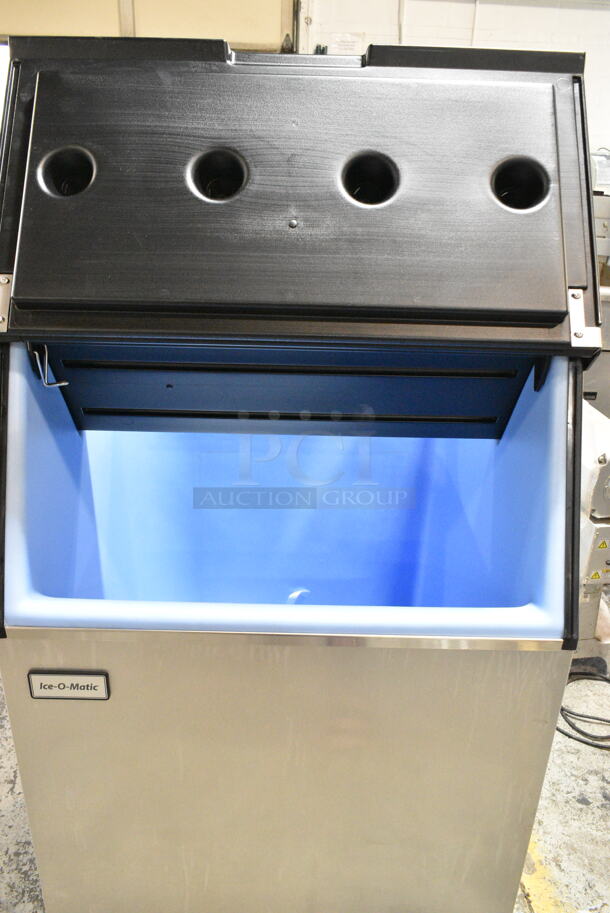 BRAND NEW SCRATCH AND DENT! 2022 Ice-O-Matic B55PSC Metal Commercial Ice Storage Bin - 510 lb. - Image 6 of 9