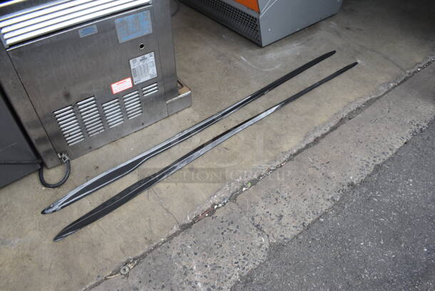 All One Money! 2 Carbon Fiber Body Kit Pieces for a BMW M3 - Image 2 of 6