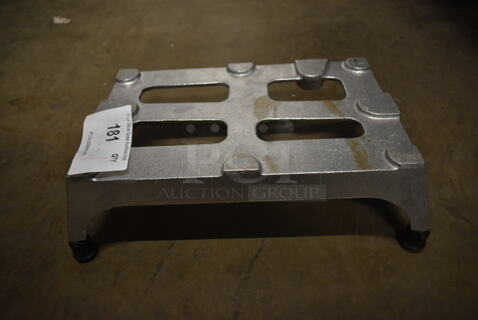 Metal Dunnage Rack.