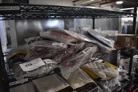 ALL ONE MONEY! Tier Lot of Various BRAND NEW Items Including Oven Mitts