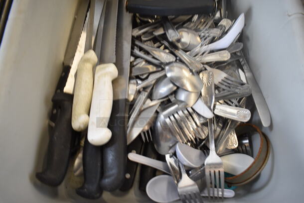 ALL ONE MONEY! Lot of Various Utensils and Silverware Including Knives and Rocking Salad Tosser in Gray Poly Bus Bin - Image 3 of 4