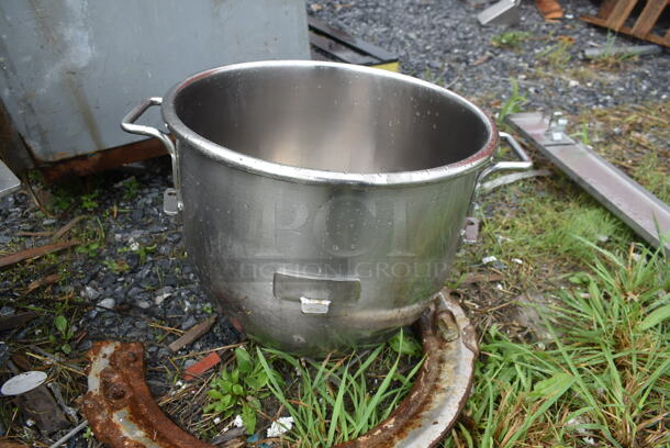 Hobart VMLH-40 Stainless Steel 40 Quart Mixing Bowl and Bowl Adapter. - Image 7 of 8