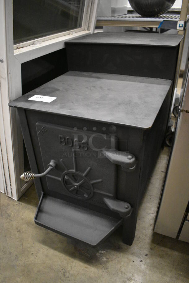 The Boss Black Metal Wood Stove. 21x41x31 - Image 2 of 6