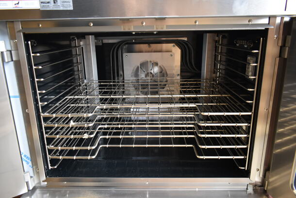 BRAND NEW SCRATCH AND DENT! Vulcan VC5ED ENERGY STAR Stainless Steel Commercial Electric Powered Full Size Convection Oven w/ View Through Doors, Metal Oven Racks and Thermostatic Controls. 240 Volts, 3/1 Phase. Tested and Working! - Image 3 of 5