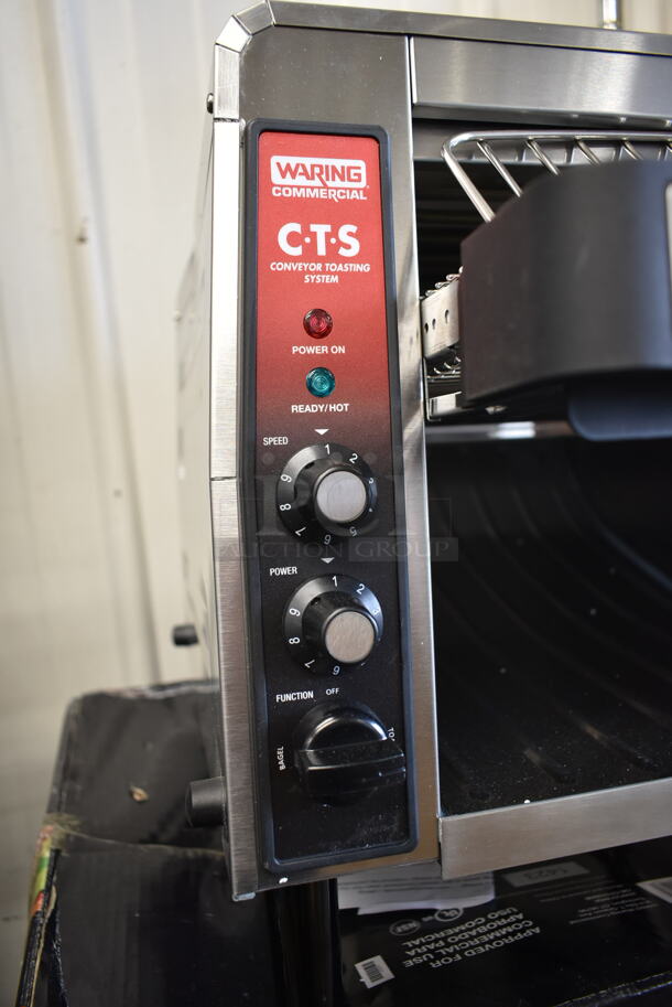 BRAND NEW SCRATCH AND DENT! 2023 Waring CTS1000B Stainless Steel Commercial Countertop Conveyor Toaster Oven. 208 Volts, 1 Phase. Tested and Working! - Image 3 of 8