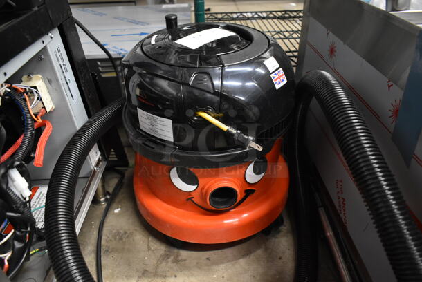 BRAND NEW SCRATCH AND DENT! NaceCare Solutions 358K8027114 Henry ProVac PPR 240 K-8027114 2.5 Gallon Corded Canister Vacuum with AST6 15" Carpet Productivity Kit. 120 Volts, 1 Phase. Tested and Working! - Image 4 of 7