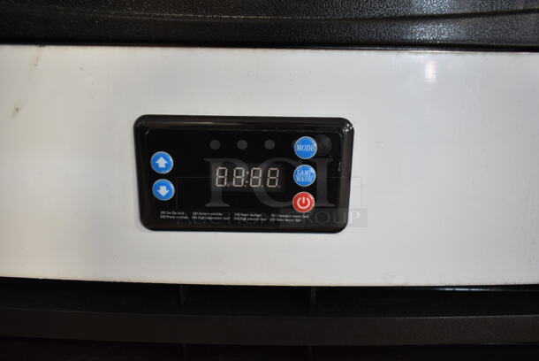 BRAND NEW SCRATCH AND DENT! Hoocoo HCIM-40 Stainless Steel Commercial Undercounter Self Contained Ice Machine. 115 Volts, 1 Phase. - Image 5 of 9