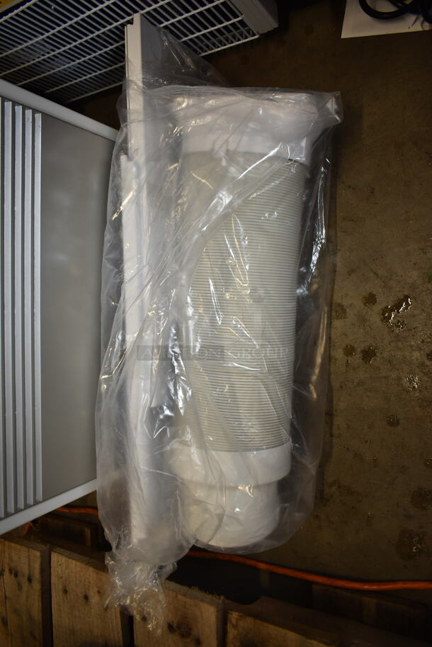 BRAND NEW SCRATCH AND DENT! Haier HPRB08XCM 8,000 BTU Portable Air Conditioner and Dehumidifier. 115 Volts, 1 Phase. Tested and Working! - Image 3 of 6