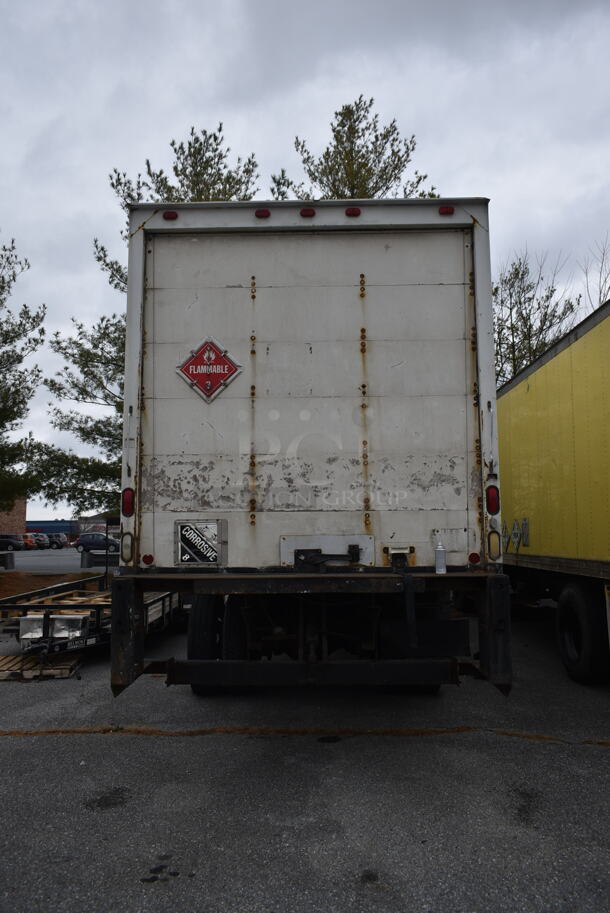 2005 Freightliner M2106 26' Forklift Rated Box Truck. VIN 1FVACXDC35HU97289. Odometer Reads 259,905. GVWR 33,000 Pounds. Vehicle Runs and Drives! Air Tanks are Holding Pressure. Clutch, Transmission, Air Brakes, Lights and Air Conditioning Are Working! Vehicle Runs and Drives! Title In Hand! See Lot 2 For Additional Pictures. - Image 2 of 12