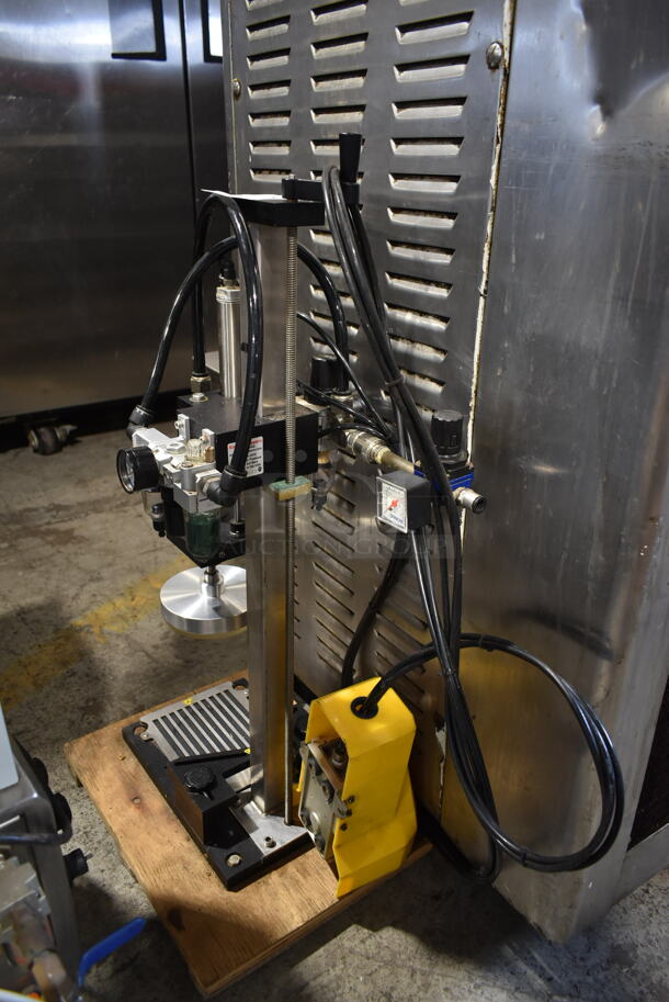 Kinex Cappers SA-2010 Metal Commercial Countertop Bottle Capping Machine. Tested and Working! - Image 5 of 6