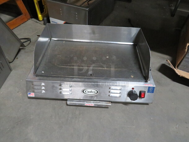 One WORKING  Cadco Electric Griddle. Model# CG-10. 1400 Watt. 120 Volt. 24X16X9. $418.69 - Image 3 of 3