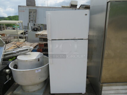 One GE Household Refrigerator/Freezer. Model# GTS16DTHMRWW. 110-127 Volt. 28X31X64. FREEZER ONLY Working!