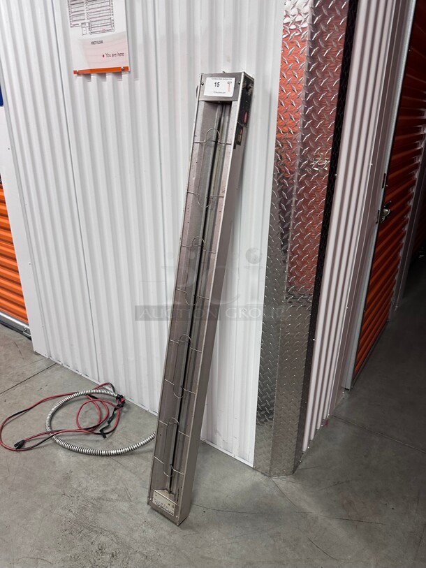 Working! Hatco GRAH-60 60 inch Glo-Ray High Wattage Infrared Food Warmer with Toggle Controls - 115V, 1400W NSF - Image 4 of 7