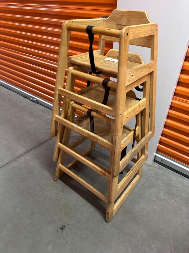 Clean! Winco CHH-104 28 inch Stackable Wood High Chair w/ Waist Strap, Maple - Image 2 of 8