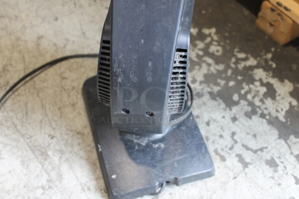 Lasko CT30710 Floor Style Movable Air Heater. 120 Volts, 1 Phase. Tested and Working! - Image 5 of 5