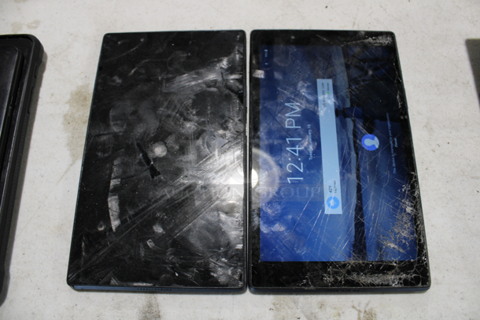 2 8" Tablets. 2 Times Your Bid!
