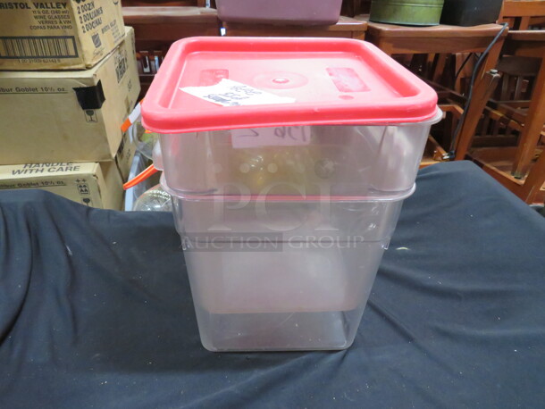 8 Quart Square Food Storage Container With Lid. 2XBID