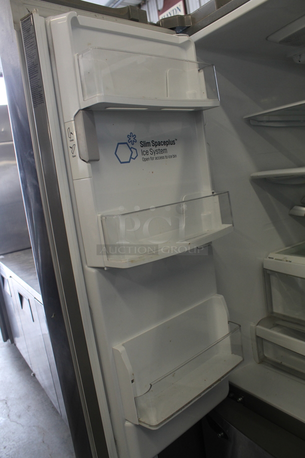 LG LFXS27566S/00 Stainless Steel Cooler Freezer Combo Unit. 115 Volts, 1 Phase. Tested and Powers On But Does Not Get Cold - Image 5 of 12
