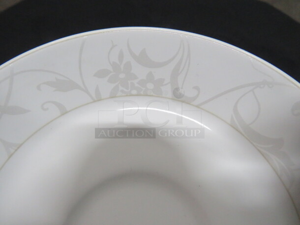 Beautiful 6 Inch Steelite Saucer. 11XBID. - Image 2 of 3