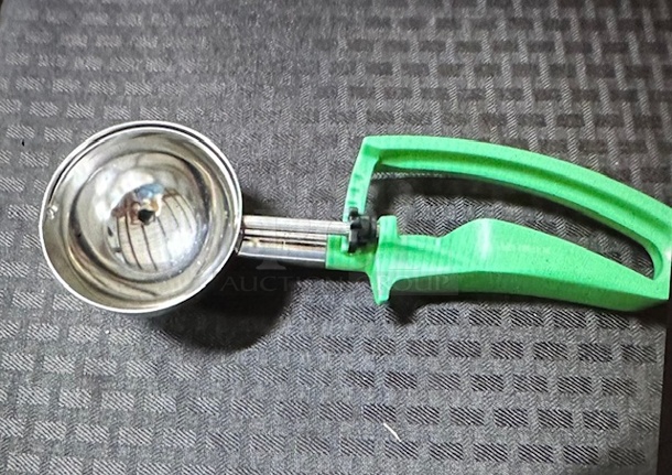 One NEW Vollrath Disher. #47393  - Image 1 of 1