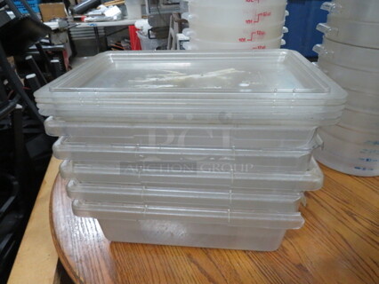 One Lot Of 5-3.5 Gallon Food Storage Containers With Lids Containers Have Cracked Edges. See Pic.