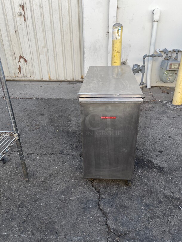 Clean! Commercial Stainless Steel Mix Storage on Casters NSF Great For any Mixing storage  - Image 1 of 7