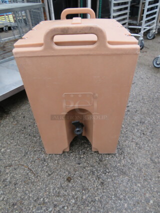 One Cambro Beverage Transport. 16X20X25