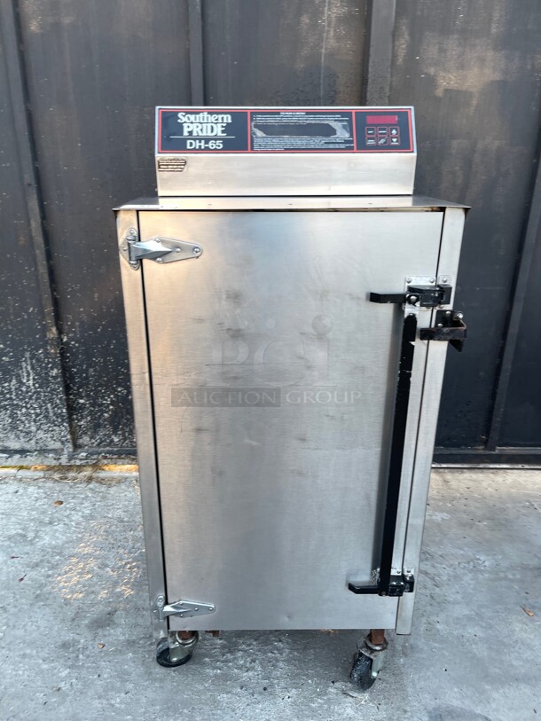 Almost New! Southern Pride DH-65 5 Dinner House Stationary Rack Electric Smoker Steam NSF 220 Volt 3 Phase Tested and Working! - Image 3 of 10