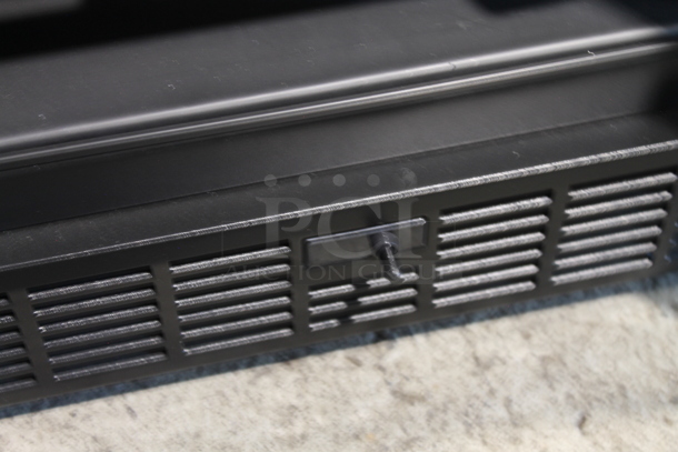 BRAND NEW SCRATCH AND DENT! Danby Silhouette DWC1534BLS 34-Bottle Built-in Wine Cooler Merchandiser. 115 Volts, 1 Phase. Tested and Working! - Image 3 of 5