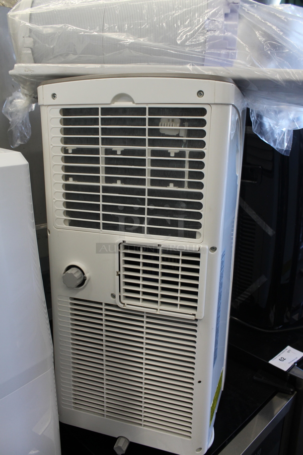 BRAND NEW SCRATCH AND DENT! Midea MPPH-06CRN1-B10 6,000 BTU Portable Air Conditioner. 115 Volts, 1 Phase. Tested and Working! - Image 3 of 4