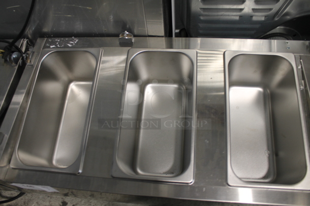 BRAND NEW SCRATCH AND DENT! KoolMore SCDC-3P-SSL Stainless Steel Commercial Countertop Refrigerated Rail w/ 3 Drop In Bins. 115 Volts, 1 Phase. Tested and Does Not Power On - Image 6 of 11