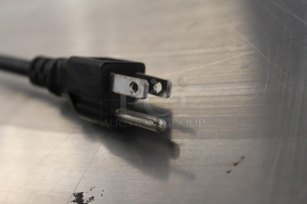 BRAND NEW SCRATCH AND DENT! KoolMore SCDC-6P-SG Stainless Steel Commercial Countertop Refrigerated Rail w/ 6 Drop In Bins and 1 Glass Sneeze Guard Panel. 115 Volts, 1 Phase. Tested and Working! - Image 12 of 12