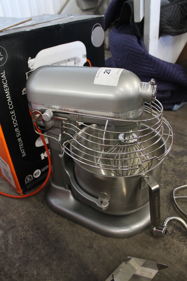 BRAND NEW SCRATCH AND DENT! KitchenAid KSMC895CU Metal Commercial Countertop 8 Quart Planetary Dough Mixer w/ Stainless Steel Mixing Bowl, Bowl Guard, Dough Hook, Paddle and Whisk Attachments. 120 Volts, 1 Phase.  Tested and Working! - Image 3 of 10