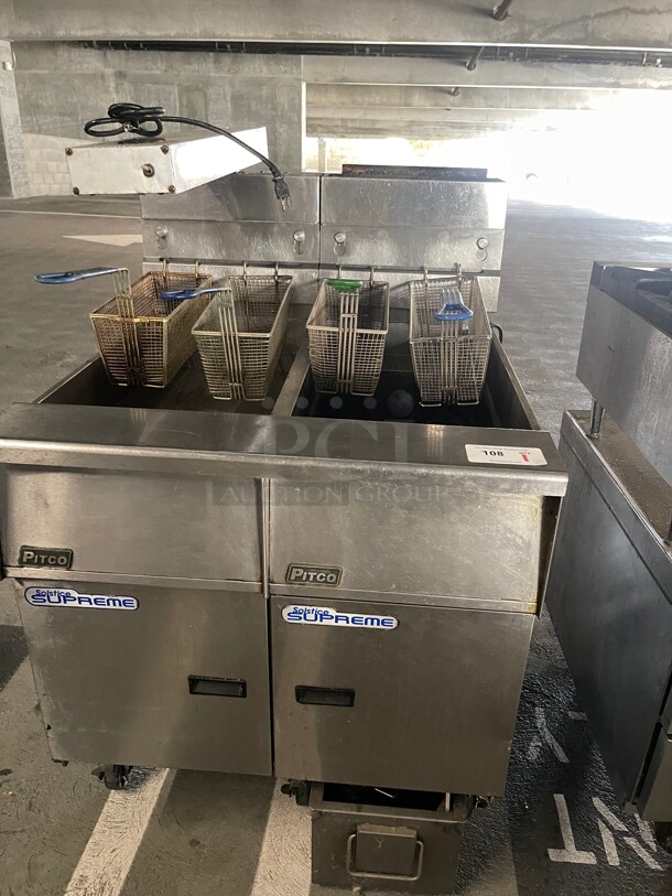 Nice! Pitco SSH55 Gas Commercial  Double Fryer - (2) 50 lb Vats, Floor Model, With Automatic Filtration System Natural Gas NSF Tested and Working!