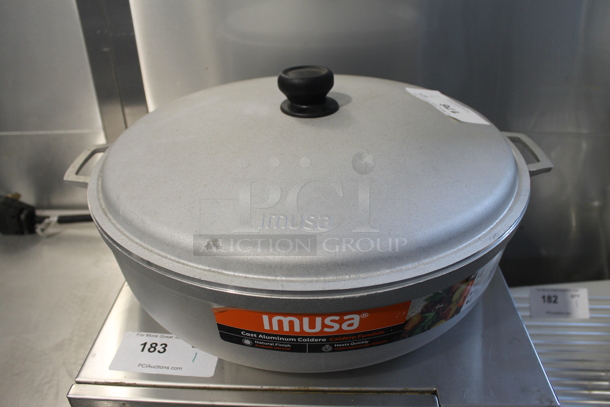 Imusa Metal Stock Pot w/ Lid. - Image 1 of 6