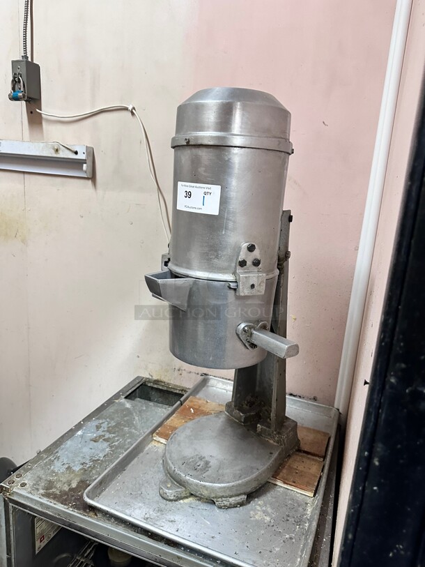 Working! Dalati Commercial Food Processor Heavy Duty Hummus Processing Machine 220 Volt 1 Phase Tested and Working! - Image 3 of 6