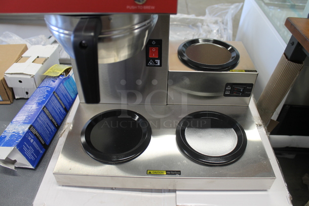 BRAND NEW SCRATCH AND DENT! Avantco RUG300P6 Stainless Steel Commercial Countertop 3 Burner Coffee Machine w/ Metal Brew Basket.  - Image 2 of 6