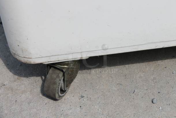 White Poly Ingredient Bin on Commercial Casters. - Image 5 of 5
