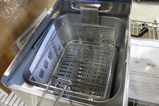 BRAND NEW SCRATCH AND DENT! 2023 Hoocoo FRY-10L Stainless Steel Commercial Countertop Electric Powered Fryer w/ Lid and Fry Basket. 120 Volts, 1 Phase. - Image 4 of 6