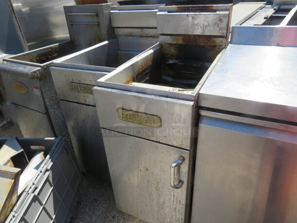 One Royal Natural Gas Deep Fryer With 2 Baskets. 15.5X30X46. $2796.27. - Image 1 of 2