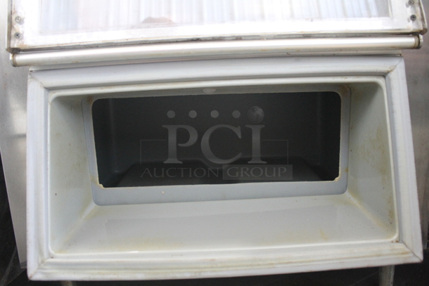 Silver King SK2SB Stainless Steel Commercial Countertop Lettuce Crisper. 115 Volts, 1 Phase. Tested and Powers On But Does Not Get Cold - Image 8 of 12