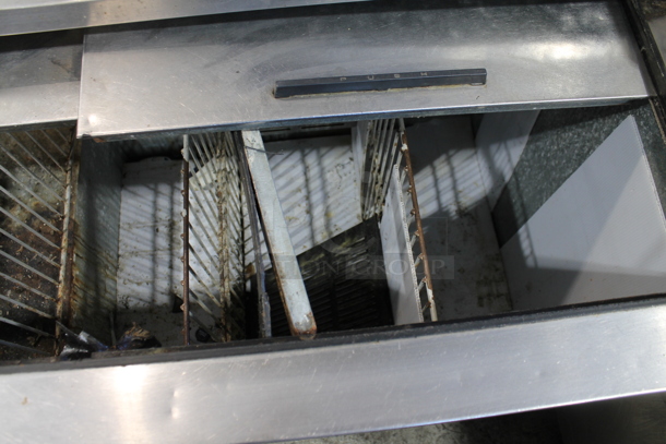 Beverage Air DDW49-B Stainless Steel Commercial Back Bar Bottle Cooler w/ 2 Sliding Lids. 115 Volts, 1 Phase. Tested and Powers On But Does Not Get Cold - Image 5 of 6