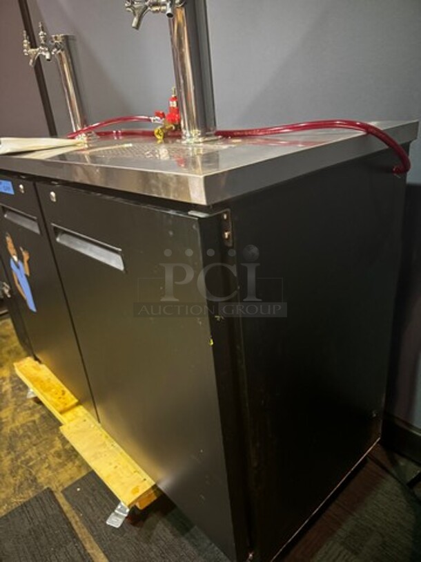 Avatco (4) Tap Kegerator Beer Dispenser/Beer Cooler, 60X25X36, Very nice condition, Tested & Working! - Image 6 of 9