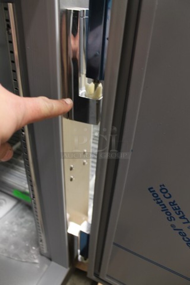 BRAND NEW SCRATCH AND DENT! Beverage Air UCR93AHC Stainless Steel Commercial 3 Door Undercounter Cooler. 115 Volts, 1 Phase. Tested and Working! - Image 7 of 10