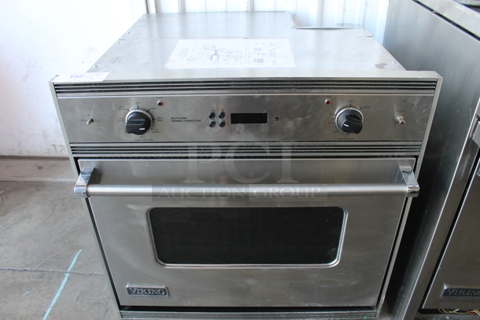Viking VES0107CSS Stainless Steel Electric Powered Convection Oven. 208/240 Volts, 1 Phase.  